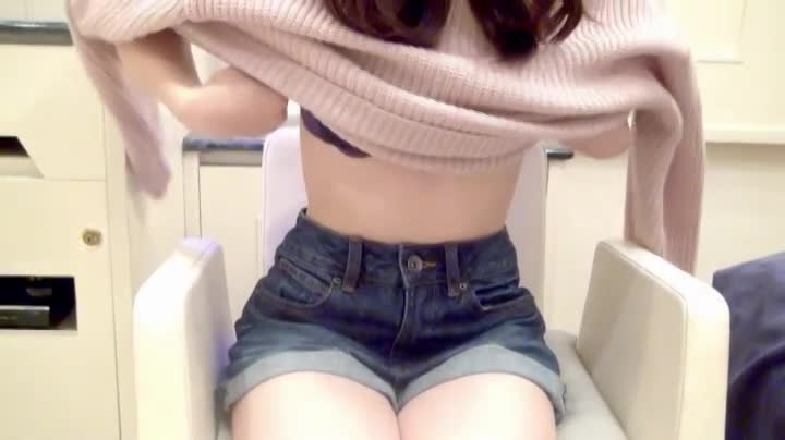 微乳巨乳輪がエロい素人敏感娘ハメ撮り！！